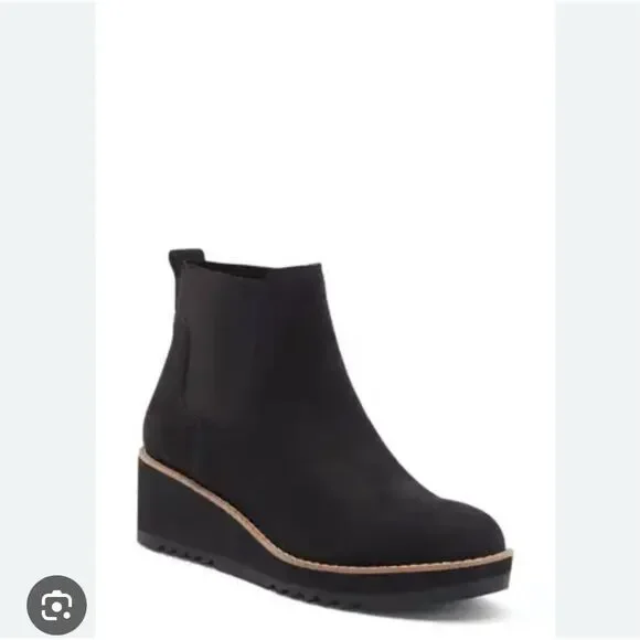 Eileen fisher washed leather wedge Chelsea booties size 8 - Picture 1 of 9